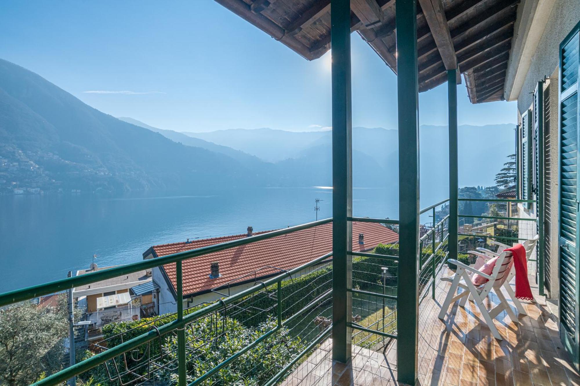 Casa Bambu - Splendida Vista Lago E Posto Auto Laglio Zewnętrze zdjęcie